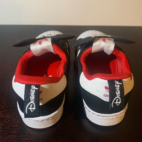 Adidas Disney Mickey Mouse Superstar 360 Sneakers - Kids Size 6.5 - Picture 4 of 7